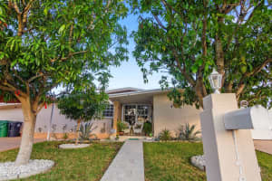 17211 119th Court, Miami, FL 33177 - MLS#F10540513