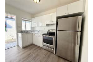 614 NE 3rd St 3, Hallandale Beach, FL 33009 - MLS#F10540516