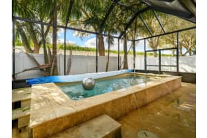 14186 Sw 32nd St, Miramar