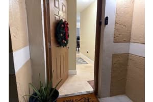 223 Palm Circle, Pembroke Pines, FL 33025 - MLS#F10540583