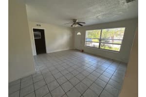 6828 NW 30th St, Sunrise, FL 33313 - MLS#F10540686