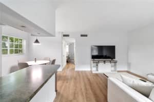 3030 NE 5th Ter 1, Wilton Manors, FL 33334 - MLS#F10540693