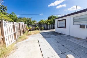 2510 3rd Avenue, Pompano Beach, FL 33064 - MLS#F10540698