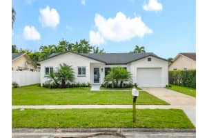 8926 SW 7th St, Boca Raton, FL 33433 - MLS#F10540704