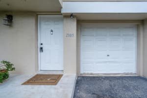 2105 Discovery Circle, Deerfield Beach, FL 33442 - MLS#F10540730