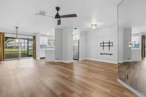 2105 Discovery Circle, Deerfield Beach, FL 33442 - MLS#F10540730