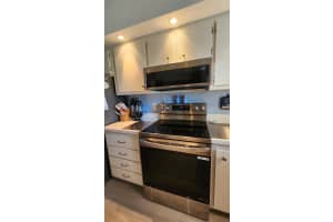 700 6th Avenue, Deerfield Beach, FL 33441 - MLS#F10540753