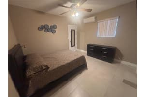 4206 HAYES ST Efficiency, Hollywood, FL 33021 Sold 12/31/25