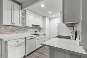 1038 Cambridge B 1038, Deerfield Beach, FL 33442 - MLS#F10540807