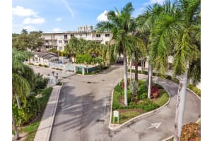 1900 Oceanwalk Ln 136, Lauderdale By The Sea, FL 33062 Sold 05/07/26