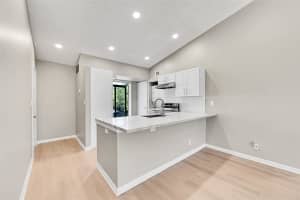 719 Gardens Dr 201, Pompano Beach, FL 33069 - MLS#F10540848