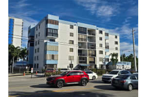 5033 NW 7th St 508, Miami, FL 33126 - MLS#F10540875