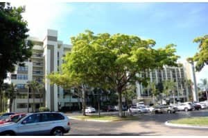 7050 44th Street, Lauderhill, FL 33319 - MLS#F10540900