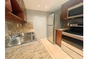 4024 Cambridge B 4024, Deerfield Beach, FL 33442, Deerfield Beach, FL 33442 - MLS#F10540920