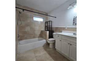 4215 NW 52nd AVE, Lauderdale Lakes, FL 33319 - MLS#F10540953