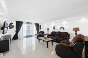 2801 NE 183rd St 1502W, Aventura, FL 33160 - MLS#F10541011