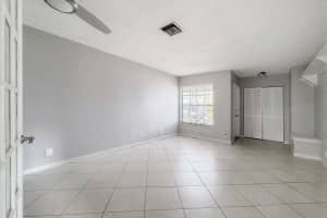 2857 NE 2nd Ave, Boca Raton, FL 33431 - MLS#F10541022