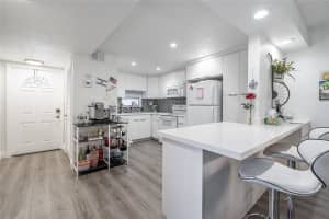 8901 S Hollybrook Blvd 201, Pembroke Pines, FL 33025 - MLS#F10541032