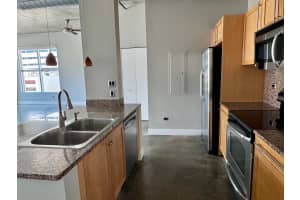 313 NE 2ND ST 703, Fort Lauderdale, FL 33301 - MLS#F10541036