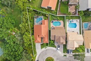 690 Fox Creek Ct, Weston, FL 33327 - MLS#F10541055