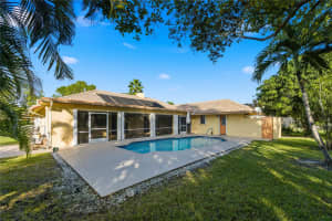 11060 Lakeview Drive, Coral Springs, FL 33071 - MLS#F10541065