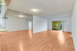 8940 Hollybrook Boulevard, Pembroke Pines, FL 33025 - MLS#F10541103