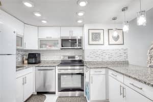 111 Briny Ave 2008, Pompano Beach, FL 33062 - MLS#F10541185