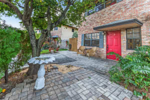 2117 NE 11th Ave 2117, Wilton Manors, FL 33305 - MLS#F10541190