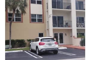 400 Riverside Drive, Pompano Beach, FL 33062 - MLS#F10541241