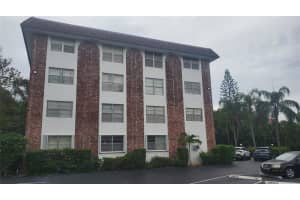 3910 Crystal Lake Drive, Deerfield Beach, FL 33064 - MLS#F10541250