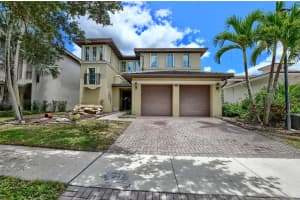 8290 Nw 105th Ln, Parkland