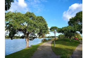 120 Royal Park Dr B4, Oakland Park, FL 33309 - MLS#F10541292