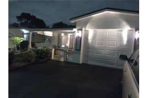 4600 43rd Street, Lauderdale Lakes, FL 33319 - MLS#F10541293