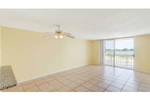 470 Executive Center Dr 1G, West Palm Beach, FL 33401 - MLS#F10541308