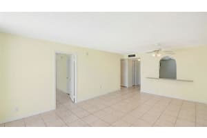 470 Executive Center Dr 1G, West Palm Beach, FL 33401 - MLS#F10541308