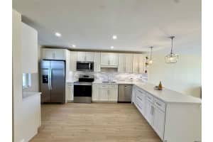 7887 Golf Circle Dr 211, Margate