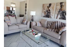 120 Royal Park Dr B4, Oakland Park, FL 33309 - MLS#F10541376