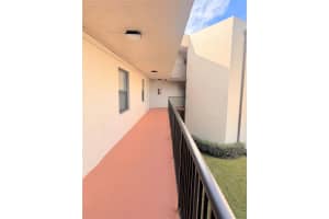 7950 Mcnab Road, Tamarac, FL 33321 - MLS#F10541379