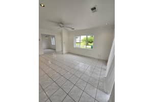 31 SW 10th St, Dania Beach, FL 33004 - MLS#F10541410