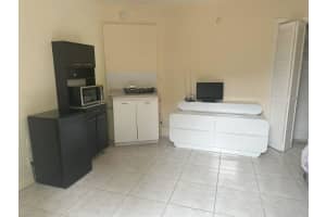 4610 Peters Rd, Plantation, FL 33317 Sold 01/05/26