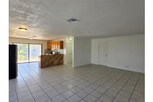 928 S Federal Hwy 25, Lake Worth Beach, FL 33460 - MLS#F10541473