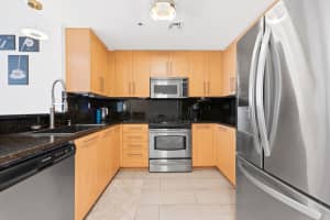 511 SE 5th Ave 1709, Fort Lauderdale, FL 33301 - MLS#F10541540