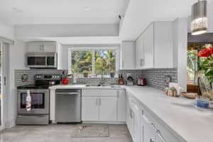 209 Wimbledon Lake Dr 209, Plantation, FL 33324 - MLS#F10541547