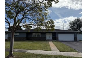 4560 NW 6th Ct, Plantation, FL 33317 - MLS#F10541551