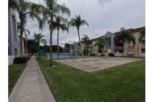 18840 NW 57th Ave 302, Hialeah, FL 33015 - MLS#F10541557