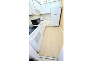 121 Golden Isles Drive, Hallandale Beach, FL 33009 - MLS#F10541605