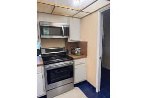 565 Oaks Ln 308, Pompano Beach, FL 33069 - MLS#F10541631