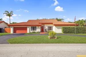 18910 W Oakmont, Hialeah, FL 33015 - MLS#F10541632