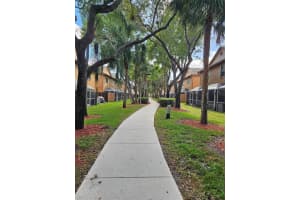 1498 Barcelona Way, Weston, FL 33327 - MLS#F10541636