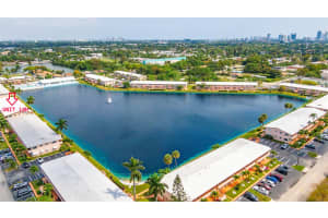 901 SW 11th Ave 16H, Hallandale Beach, FL 33009 - MLS#F10541658